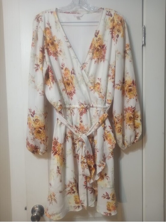 Dresses & Skirts - Lauren Conrad Floral Wrap Dress | Size XL | Romantic GUC